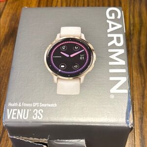 Garmin Venu 3S White and Gold Smartwatch with Sleek Design. New. Never worn.